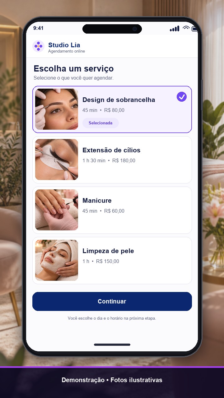 Celular com a escolha de serviços do Studio Lia. Design de sobrancelha está selecionado.
